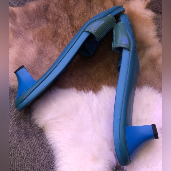 ⭐️ Rare Y2K Blue Prada Seatbelt Strap Spell Out Sandals size 8 - Picture 6 of 8